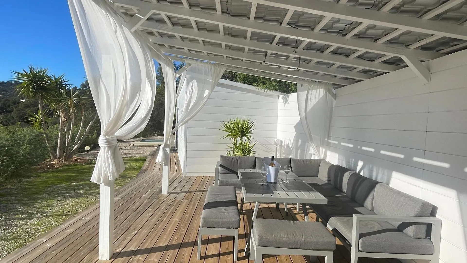 2 Tiny Homes With Private Pool & Beds In Golf Of St-Tropez Le Muy Feriehus